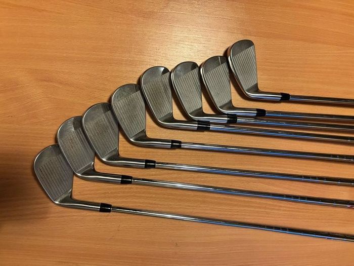 Golf clubs - Titleist T200 Irons
