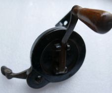 Vintage SINGER  Sewing Machine Hand Crank