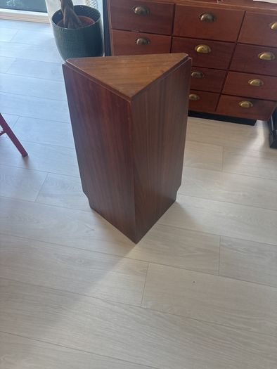 Mid century corner shelf