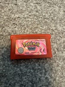 Pokemon FireRed (Authentic)