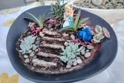 Terrarium Plate of Alice Adventures in Wonderland