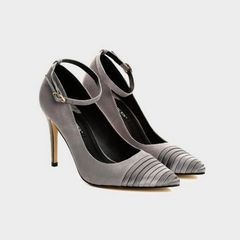Stunning Grey Heels size 6