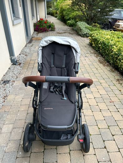 uppa baby V2 Full set (pram and car seat)
