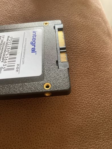 SSD, a 2.5-inch SATA internal drive