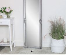 long standing mirror