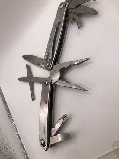 Leatherman Wingman Pliers Fishing Camping DYI
