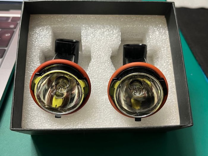 2 OEM BMW Angel Eye Bulbs (63126904048) - Working