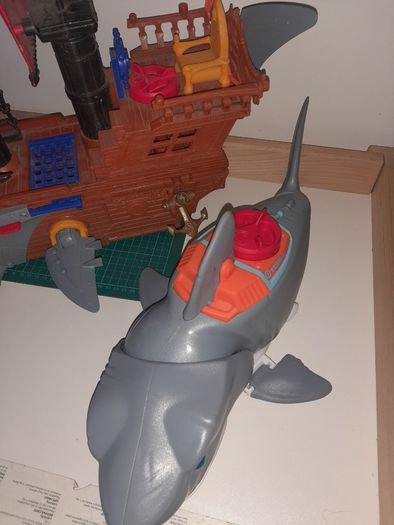 Pirate Ship & Shark Toy Bundle imaginext