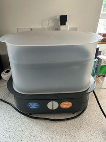 Tommee Tippee bottle steriliser