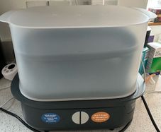 Tommee Tippee bottle steriliser