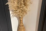 Vase with dry natural plants