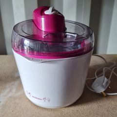 ice cream maker