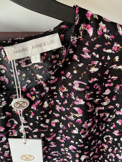 top Bnwt black patterned round neck top Marc Angelo brand size 12
