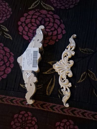 16 New Wood mouldings