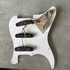 Loaded guard original - 2020 Squire Strat bullet