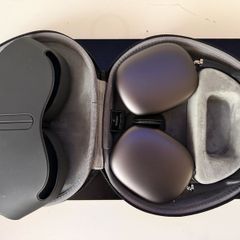 AirPods Max gen 1