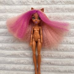 Mattel G3 Monster High Skulltimate Secrets Wave 1 Clawdeen Wolf Doll ONE hand Is Missing Used Please see photos