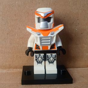 Lego CMF Series 9 COL09-013: Battle Mech (2013) Price Includes P&P