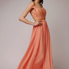 Virgos Lounge Sz 14
