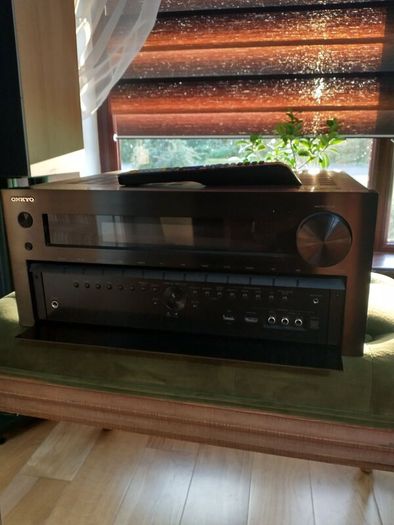 onkyo tx-nr818