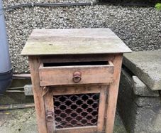 locker - free to take away