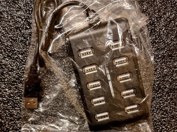 10-Port USB Hub with On/Off for Switch, new, unopened.