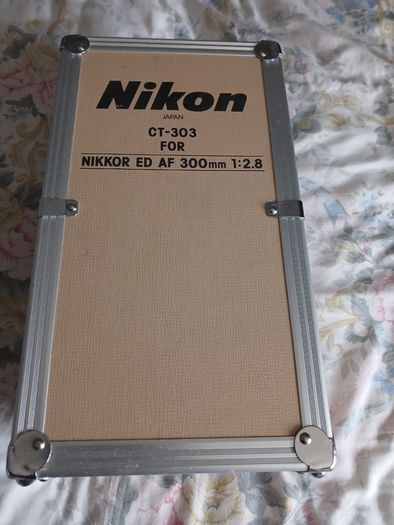 Nikon 300 f2.8