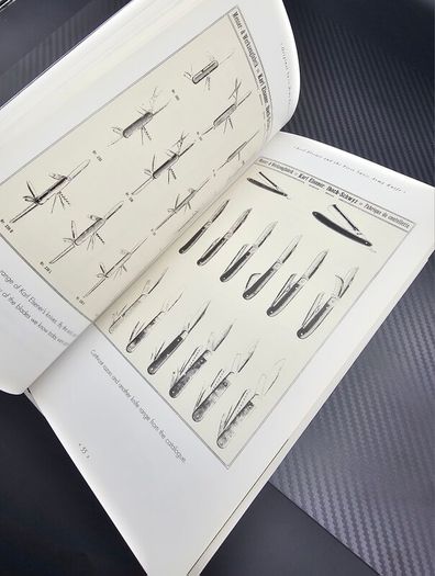 Swiss Army Knives A Collector's Companion by Derek Jackson