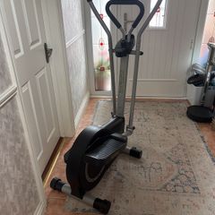 Cross Trainer