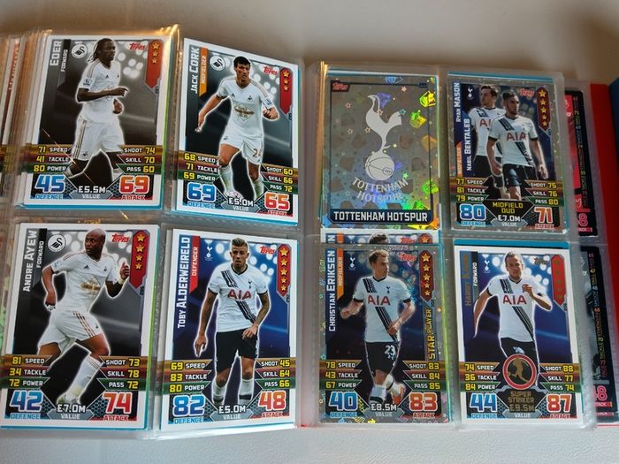 Match Attax 15/16 in Binder.  (Other seasons also)