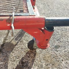 Hand Kart, 4 wheels, in very nice condition, extendable arm, etc