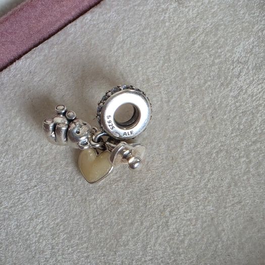 Pandora baby treasures charm with Teddy Bear, Pacifier and enamel heart very good condition