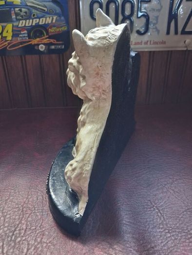 pub memorabilia