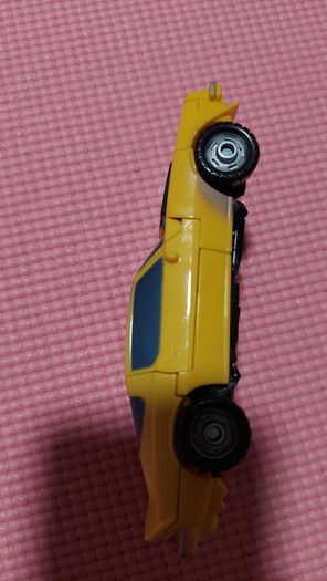 Transformer  / toy / bumblebee