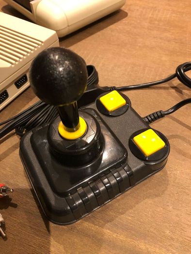 Retro Heaven: Commodore 64, Datasette, ZipStik Joystick + a few games #217