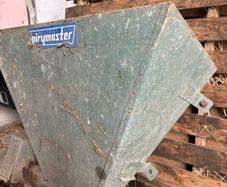 Dairymaster Feeder