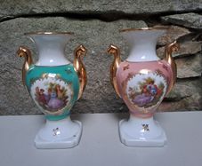 2 Limoges vases