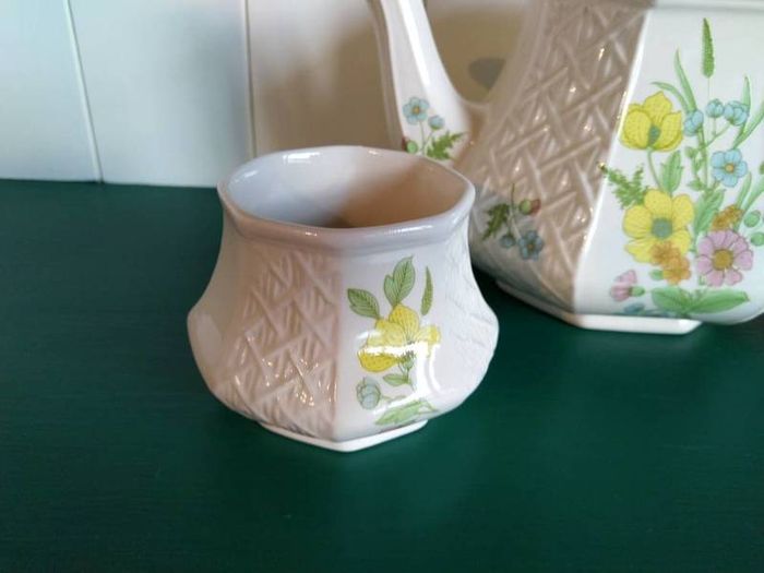 Sadler Teapot Set
