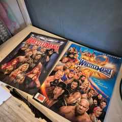 Wrestlemania 32 and 33 magazine programme