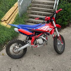 Thunder 140cc pit bike