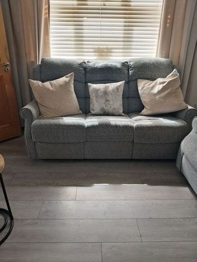 Fabric Manual Recliner Sofa 3seater  Sofa in great condition