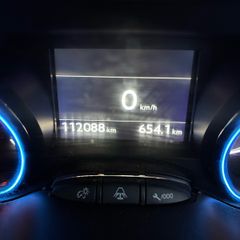 2109 Peugeot 2008 1.2 petrol manual