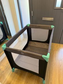travel cot