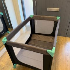 travel cot