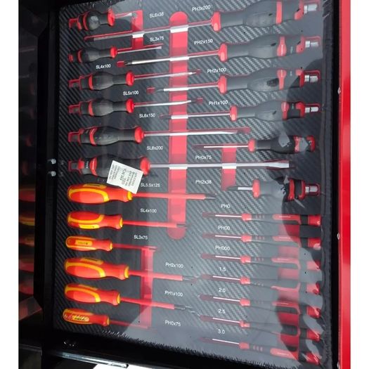 Professional 7-drawer Tool Chest + Full Tool Kit