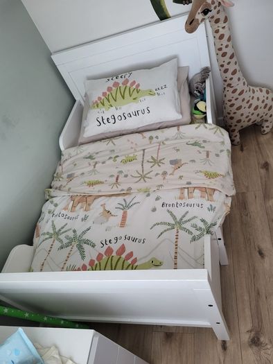 Childrens extendable bed