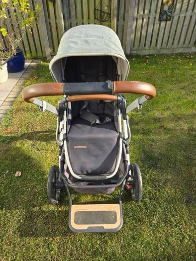 Uppababy Vista V2 Travel System