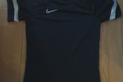 Nike dry fit top
