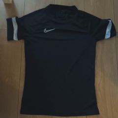 Nike dry fit top