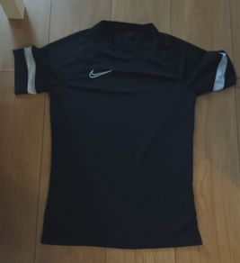 Nike dry fit top